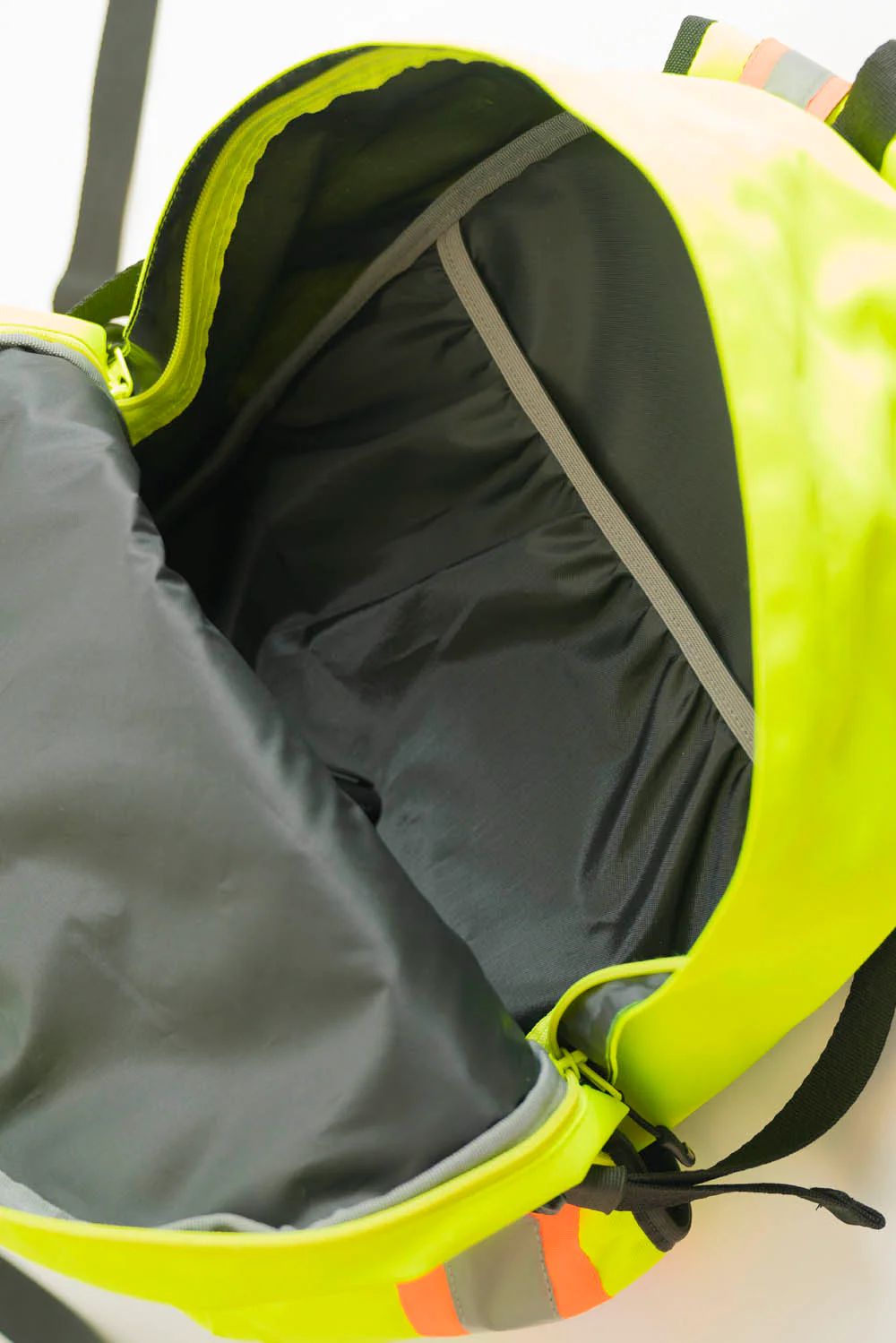 Forcefield "Signal" 32L Hi Vis Utility Backpack - Image 7